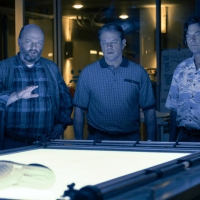Matthew-Maher-as-Peter-Moore-Matt-Damon-as-Sonny-Vaccaro-and-Jason-Bateman-as-Rob-Strasser