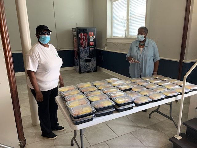 CHC-Delivering-Food-to-Refiners-Church-Community-1