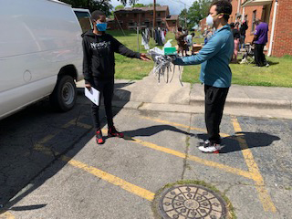 CHC-Delivering-Mask-and-Food-to-Residents-of-McDougal-Terrace-1