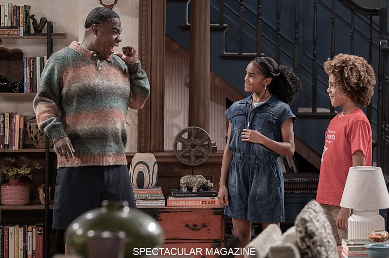 L-R: Tracy Morgan as Francois “Frank” Crutchfield, Braxton Paul as Lisa, and Finn Maloney as Mase in Crutch, episode 5, season 1 streaming on Paramount+, 2025. Photo Credit: JoJo Whilden/Paramount+