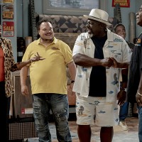 L-R: Tichina Arnold as Tina, Adrian Martinez as Flaco, Cedric the Entertainer as Calvin and Tracy Morgan as Francois “Frank” Crutchfield, episode 1, season 1 streaming on Paramount+, 2025. Photo Credit: JoJo Whilden/Paramount+