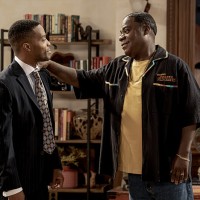 L-R: Jermaine Fowler as Jake and Tracy Morgan as Francois “Frank” Crutchfield  in Crutch, episode 1, season 1 streaming on Paramount+, 2025. Photo Credit: JoJo Whilden/Paramount+