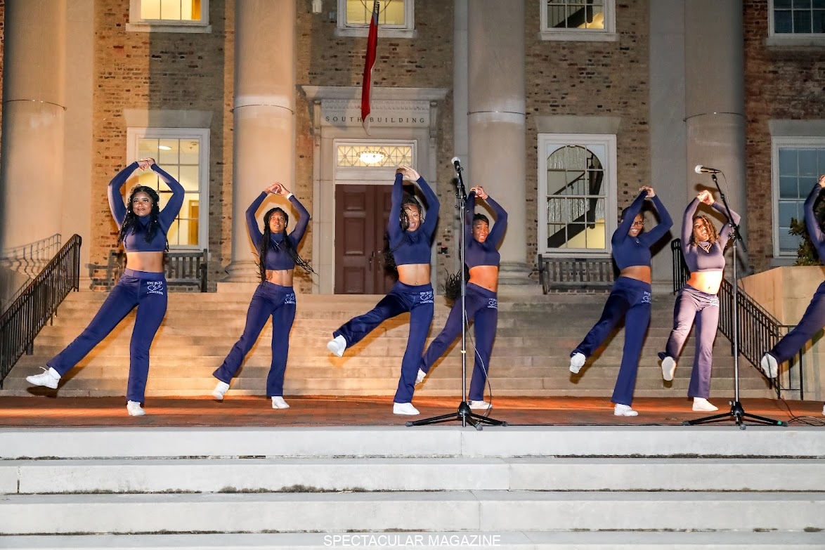 523A0557-Friday-on-the-Quad-UNC-Blue-Lightnight-3