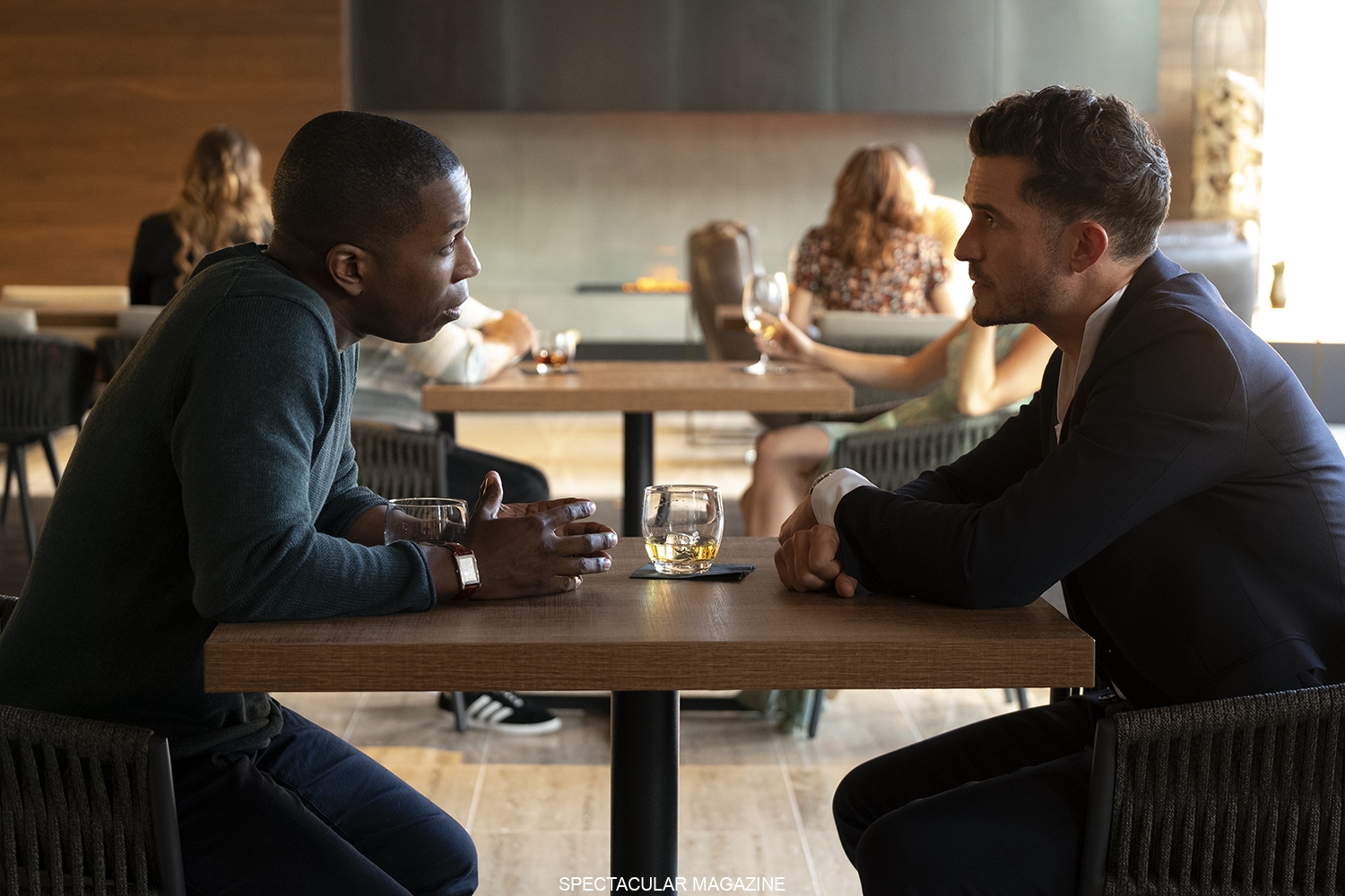 Leslie Odom Jr. as Nick Mikkelsen and Orlando Bloom as Tommy Hambleton in Needle in a Timestack. Photo Credit: Cate Cameron/Lionsgate