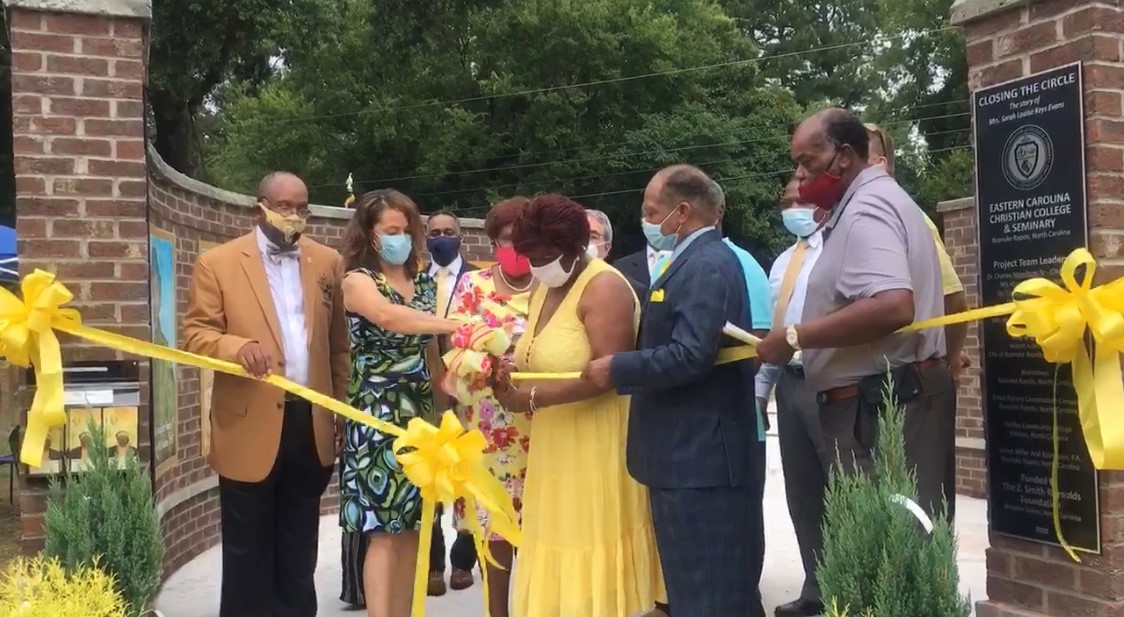 Ribbon-Cutting