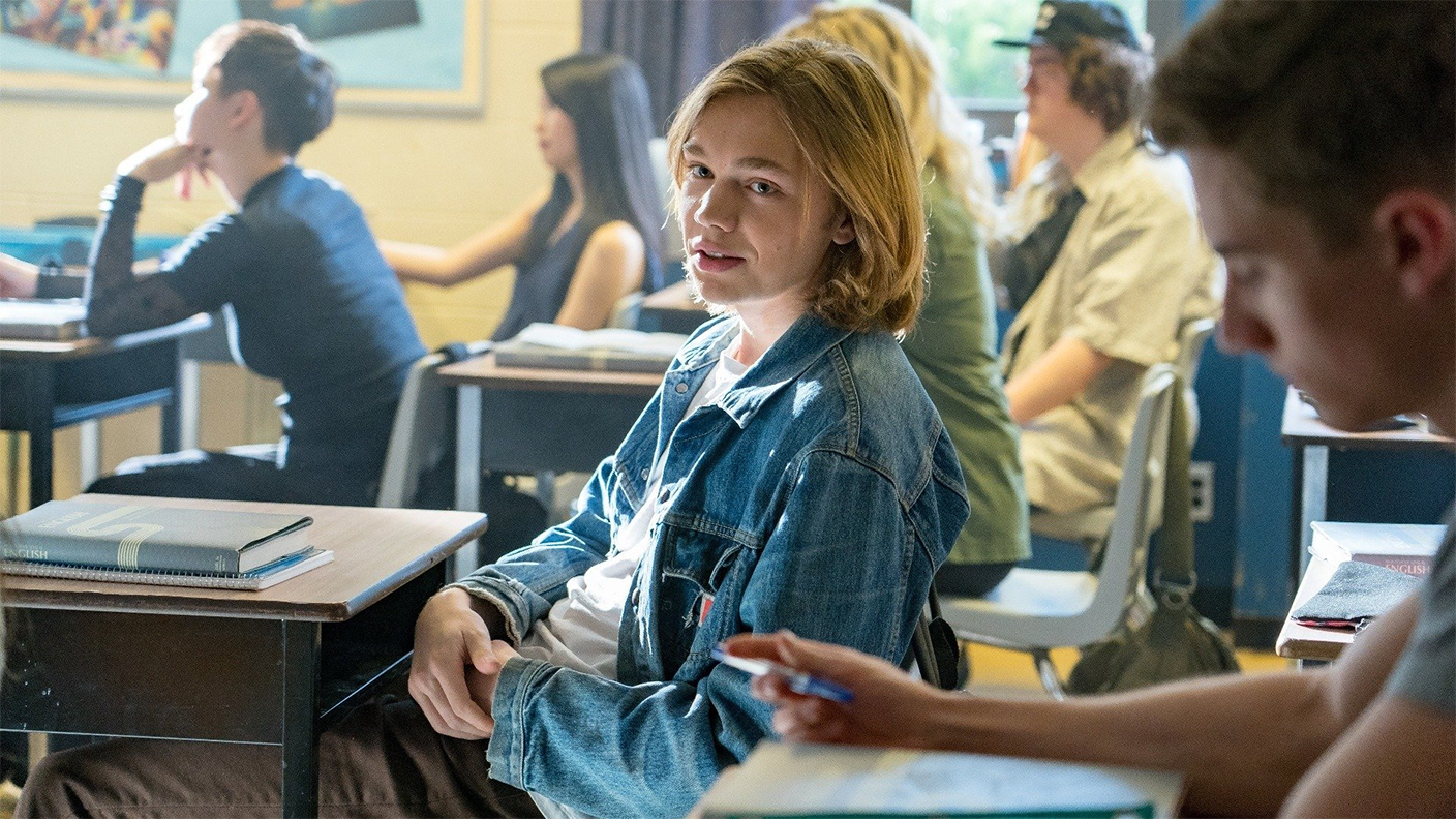 Charlie-Plummer-in-Spontaneous-2020