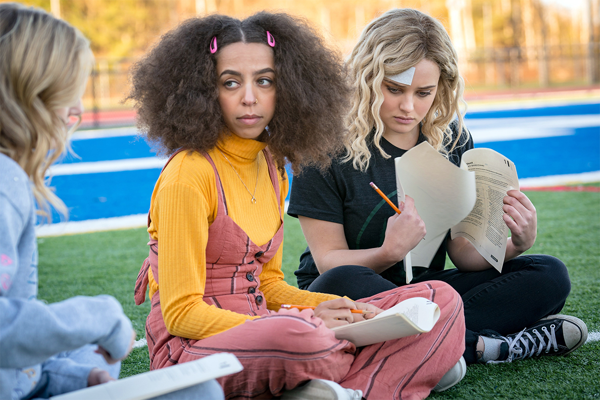 Katherine-Langford-and-Hayley-Law-in-Spontaneous-2020