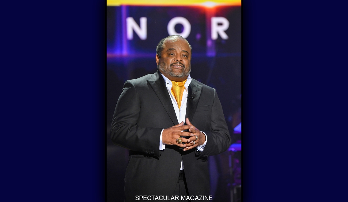 Host-Roland-Martin-Urban-One-Honors-solo